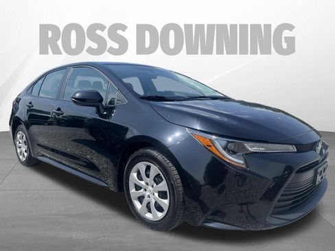 Used 2024 Toyota Corolla LE FWD image 3