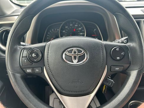 Used 2014 Toyota RAV4 XLE image 11