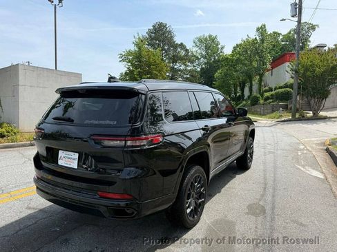Used 2023 Jeep Grand Cherokee L Summit AWD/4WD image 7