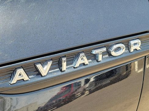 Used 2023 Lincoln Aviator Reserve w/ Equipment Group 201A AWD/4WD image 9