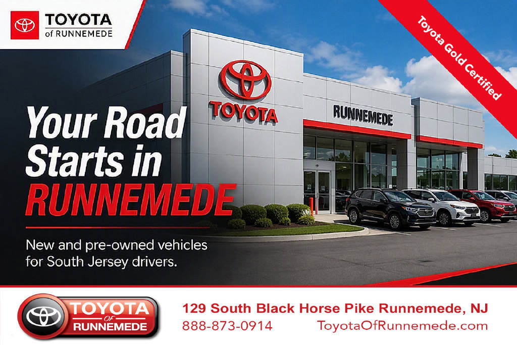 Used 2021 Toyota Highlander XLE AWD/4WD image 1