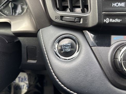 Used 2018 Toyota RAV4 XLE image 28