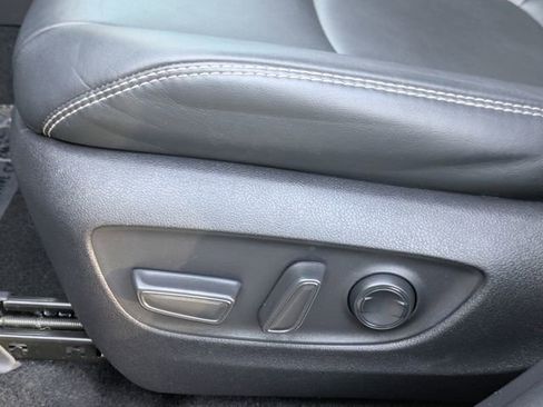 Used 2021 Toyota RAV4 XLE Premium image 25