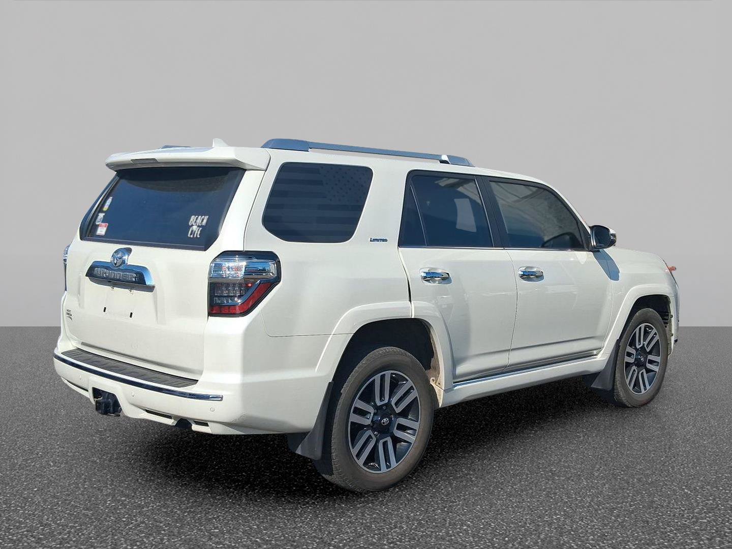 Used 2023 Toyota 4Runner Limited AWD/4WD image 4