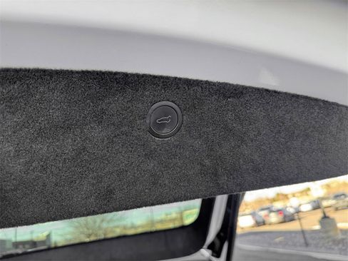 Used 2023 Tesla Model X image 10