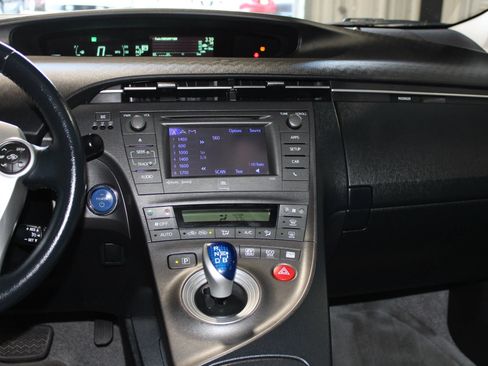 Used 2013 Toyota Prius Four FWD image 14