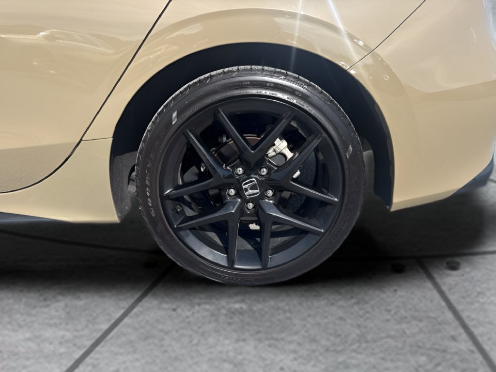 Used 2025 Honda Civic Sport image 26