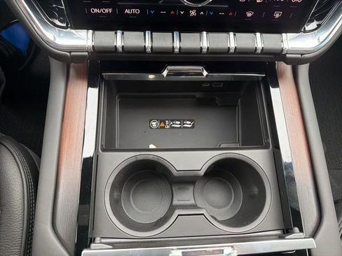 New 2026 GMC Yukon XL Denali w/ Denali Reserve Package AWD/4WD image 31