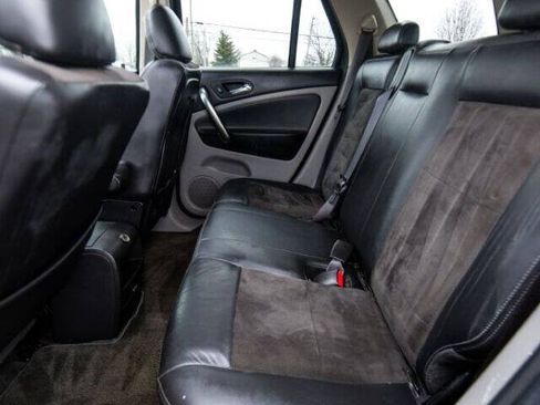 Used 2006 Saturn Vue 2WD V6 w/ Red Line Performance Pkg image 25