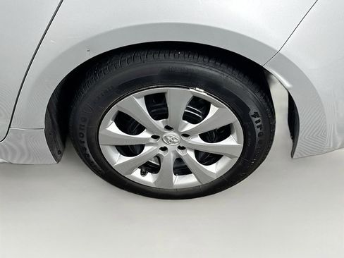Certified 2025 Toyota Corolla LE image 10