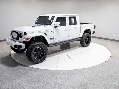 Used 2021 Jeep Gladiator Overland image 31