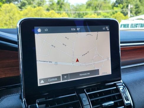 Used 2019 Lincoln Navigator L Select AWD/4WD image 23