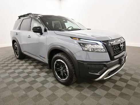 Used 2024 Nissan Pathfinder Rock Creek AWD/4WD image 10