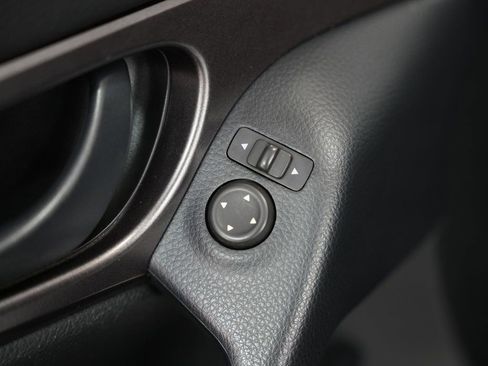 Used 2021 Nissan Rogue Sport S FWD image 41