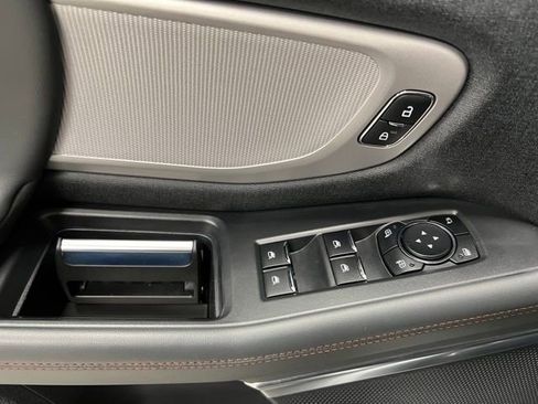 Used 2025 Ford Expedition Active AWD/4WD image 24