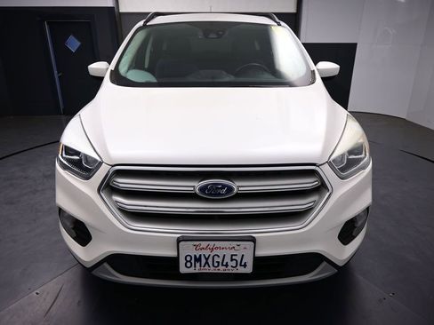 Used 2019 Ford Escape SEL FWD image 3