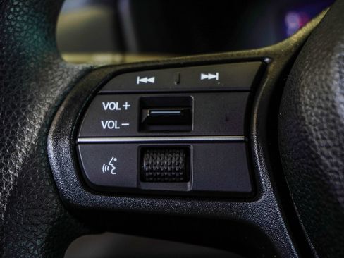 Used 2023 Honda Accord EX image 31