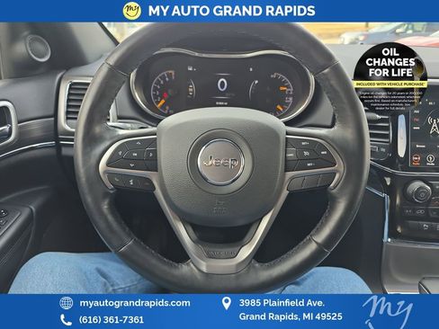 Used 2019 Jeep Grand Cherokee Limited image 14