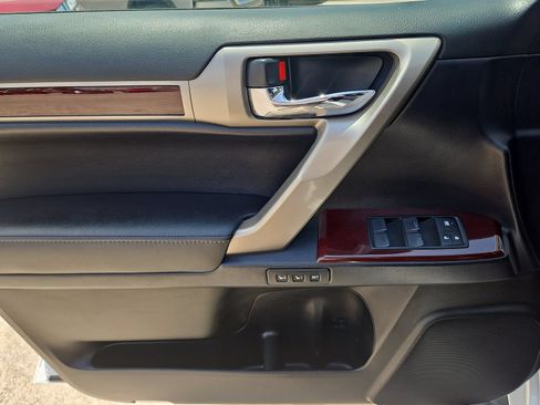 Used 2019 Lexus GX 460 Premium AWD/4WD image 14