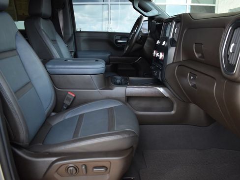Used 2022 GMC Sierra 1500 Denali w/ Driver Alert Package II AWD/4WD image 5