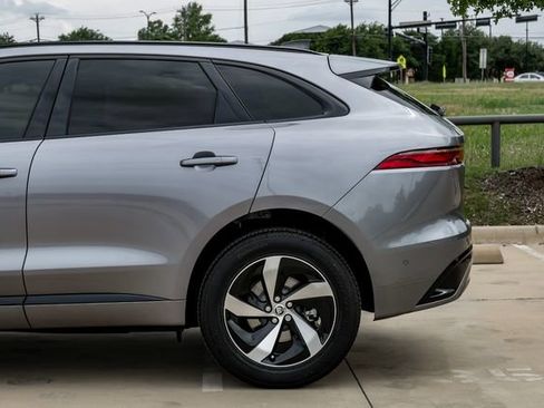 Used 2026 Jaguar F-PACE R-Dynamic S AWD/4WD image 15
