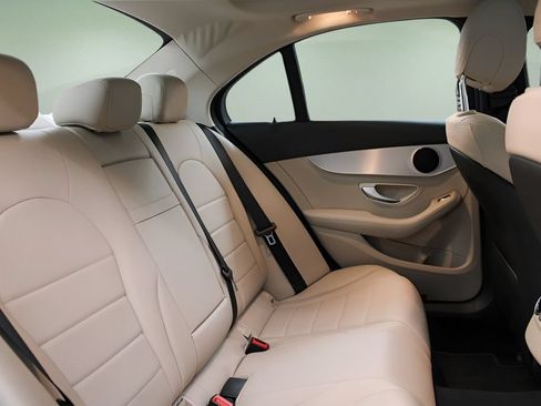 Used 2016 Mercedes-Benz C 300 4MATIC Sedan image 25