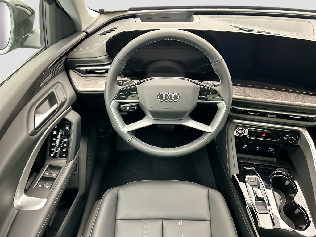 Used 2025 Audi Q5 Premium Plus AWD/4WD image 11