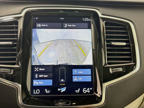 Used 2018 Volvo XC90 T6 Momentum w/ Convenience Package AWD/4WD image 17