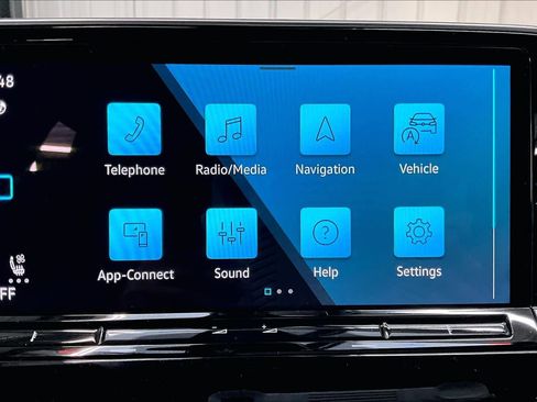 New 2026 Volkswagen Atlas Cross Sport SE image 22