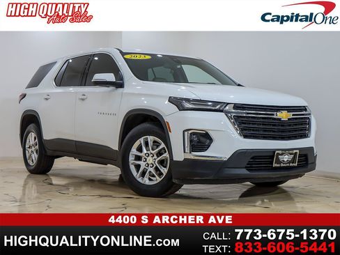 Used 2023 Chevrolet Traverse LS w/ Safety Package AWD/4WD image 1