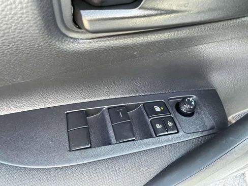 Used 2025 Toyota Corolla LE image 17