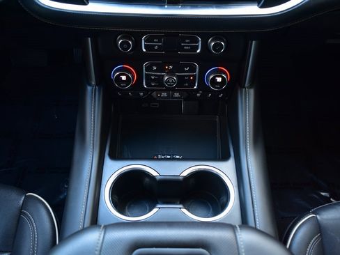 Used 2024 Chevrolet Tahoe Premier image 34