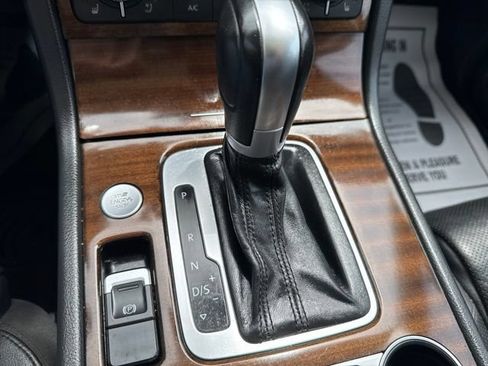 Used 2016 Volkswagen Touareg VR6 AWD/4WD image 35