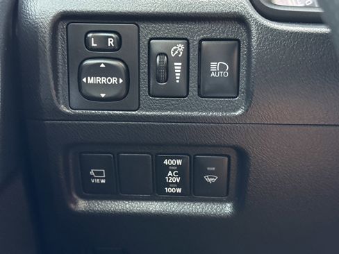 Used 2023 Toyota 4Runner Limited image 21