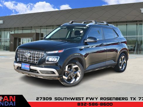 Certified 2024 Hyundai Venue SEL image 1