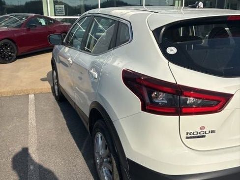 Used 2020 Nissan Rogue Sport S w/ Appearance Package image 8