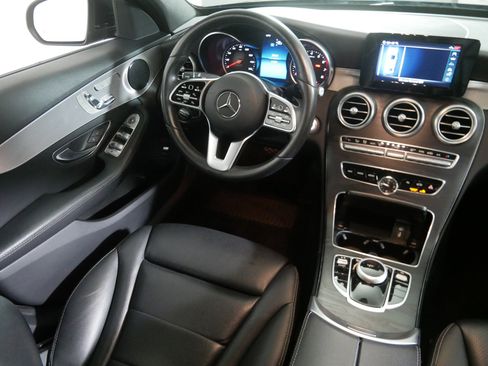 Used 2019 Mercedes-Benz C 300 4MATIC Sedan image 9
