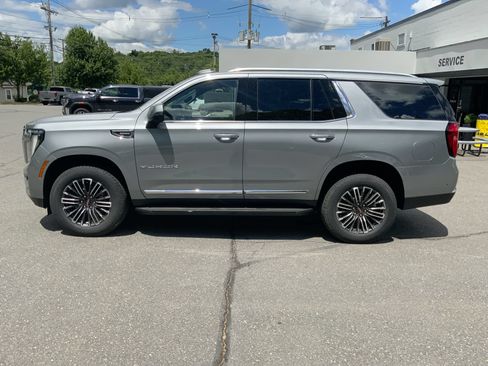 New 2026 GMC Yukon Elevation w/ Elevation Premium Package AWD/4WD image 38