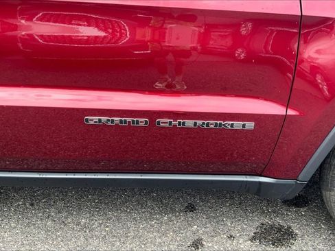 Used 2018 Jeep Grand Cherokee Limited image 30