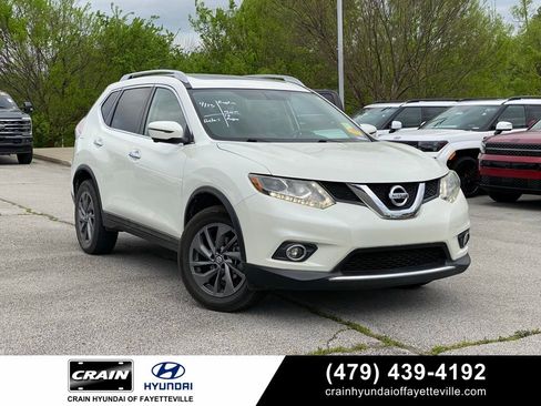 Used 2016 Nissan Rogue SL w/ SL Premium Package image 1