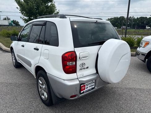 Used 2004 Toyota RAV4 4WD image 5