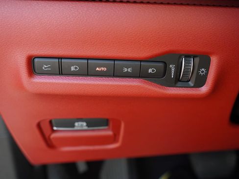 Used 2025 Jeep Wagoneer S Launch Edition w/ Trailer Tow Group AWD/4WD image 27