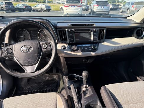 Used 2018 Toyota RAV4 XLE w/ Plus Extra Value Package AWD/4WD image 17