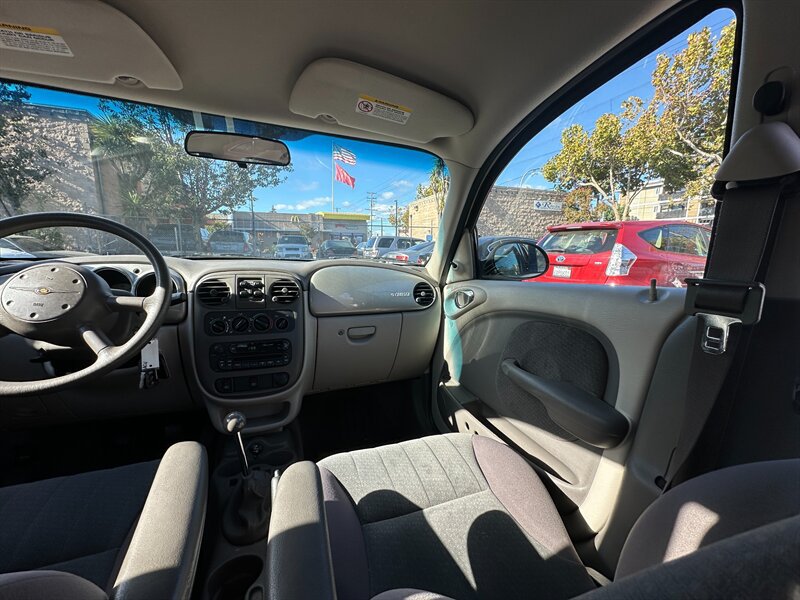 Used 2005 Chrysler PT Cruiser FWD image 14