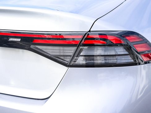 Certified 2024 Honda Accord EX image 26