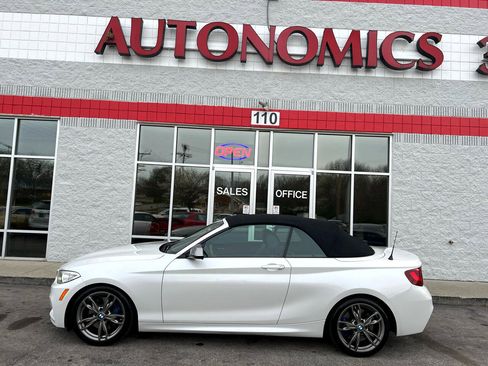 Used 2016 BMW M235i Coupe image 4