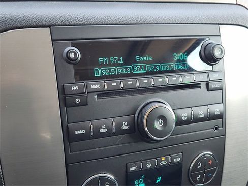 Used 2014 GMC Yukon SLT w/ Texas Edition image 16