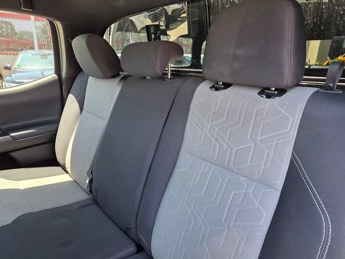 Used 2020 Toyota Tacoma TRD Off-Road w/ Technology Package RWD image 25