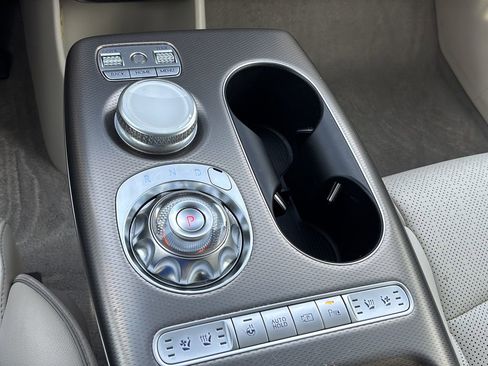 Certified 2023 Genesis GV60 Advanced image 34