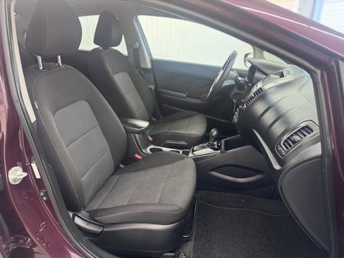 Used 2018 Kia Forte LX image 10